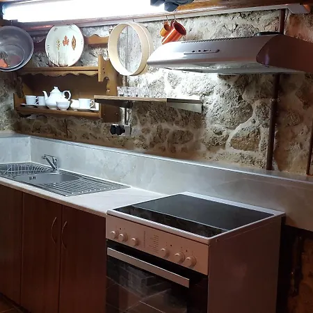 Feriehus Peristeris Traditional House Since 1900 Corfu *