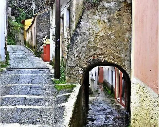 Дом отдыха Peristeris Traditional House Since 1900 Corfu *