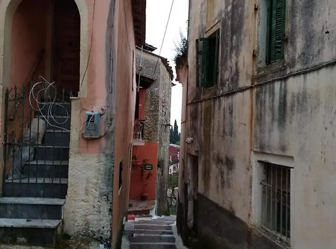 Peristeris Traditional House Since 1900 Corfu * Ано-Гаруна
