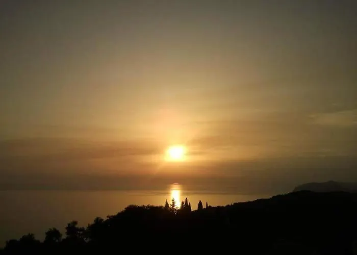 Peristeris Traditional House Since 1900 Corfu Дом отдыха *