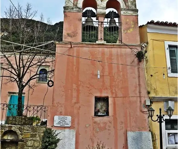 Peristeris Traditional House Since 1900 Corfu * Ано-Гаруна