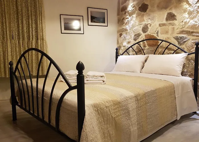 Peristeris Traditional House Since 1900 Corfu * Ано-Гаруна