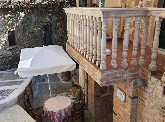 Peristeris Traditional House Since 1900 Corfu Ано-Гаруна